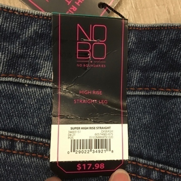 NWT No Boundaries Size 17 Distressed Dark Wash Super High Rise Straight Leg - Picture 3 of 9